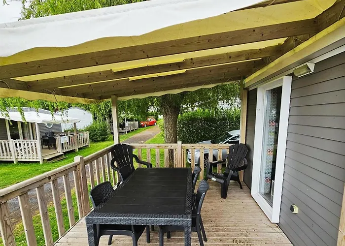 Mobil-home 4 Personnes Dans 5 Etoiles Proche De La Κάμπινγκ *