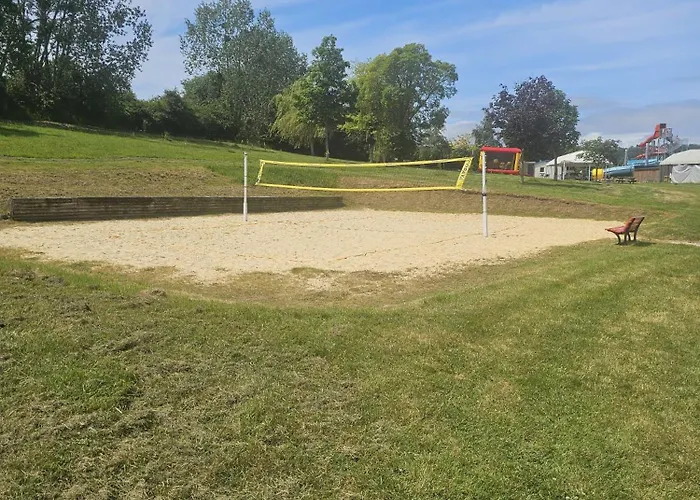 Kemping Mobil-home 4 Personnes Dans 5 Etoiles Proche De La