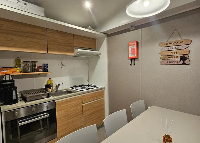 Mobil-home 4 Personnes Dans 5 Etoiles Proche De La Kemping